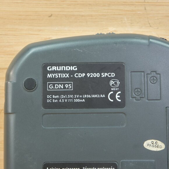Grundig Mystixx CPD 9200 SPCD MP3 Portable CD Player / Tested & Working - Picture 8 of 9